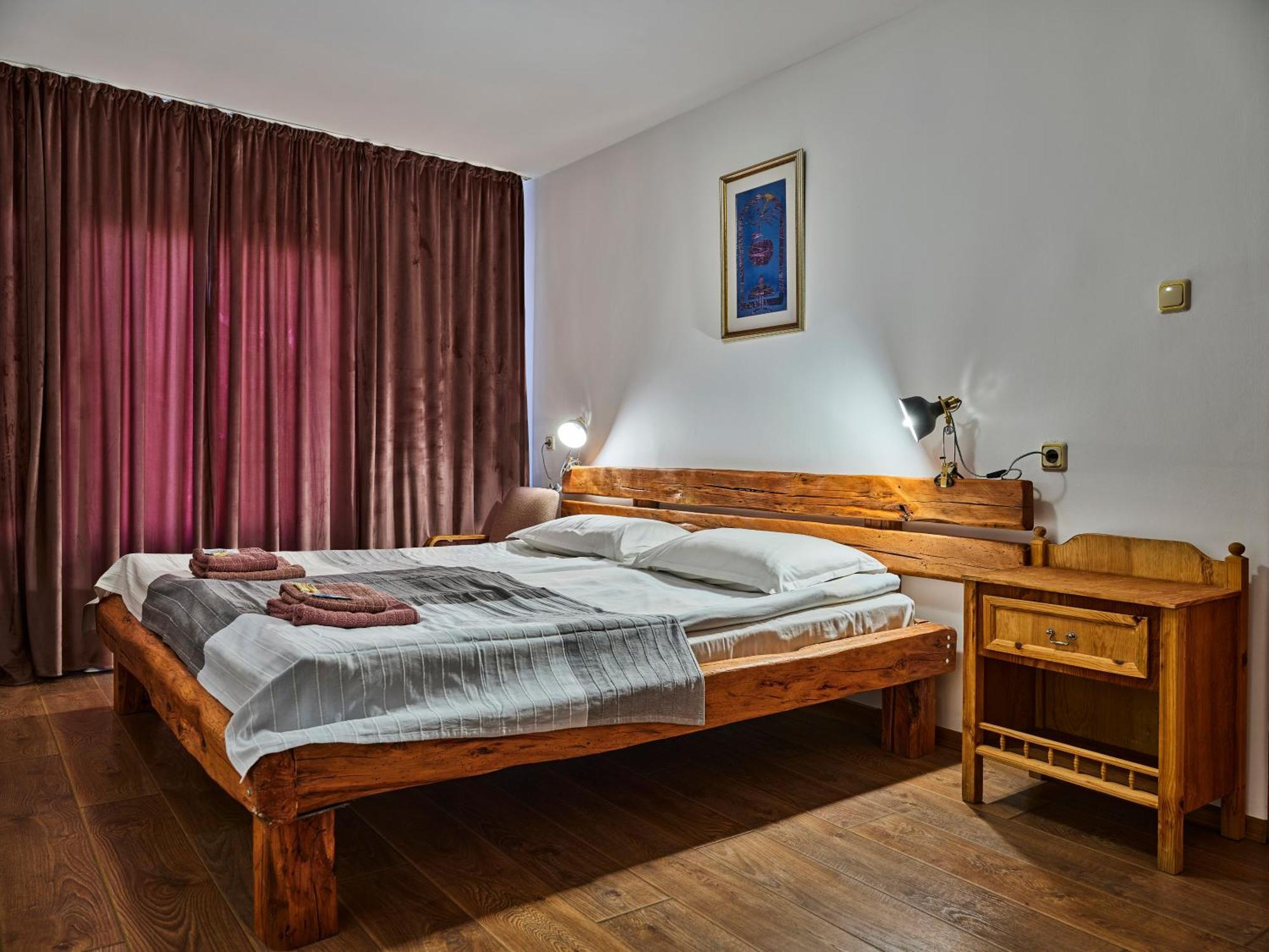 Hotel Tihiat Kat Apriltsi (Lovech) Exterior foto